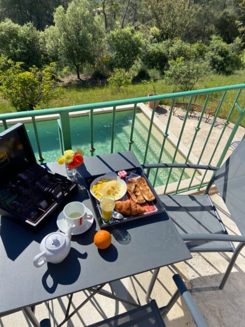 Chambre King Kong - Domaine MAXXIM - Clermont L'Hérault - terrasse