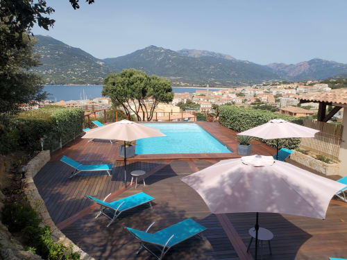 La piscine de la Résidence Terra Théa
