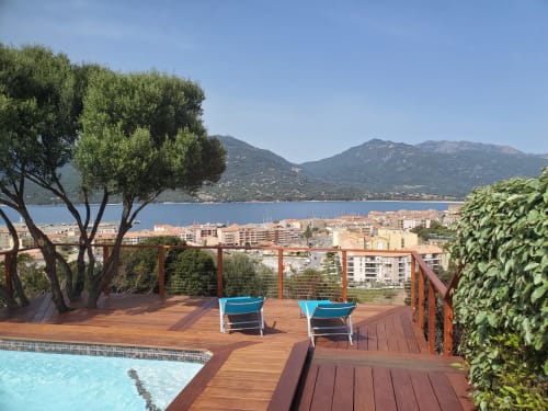 vue sur le golfe depuis piscine