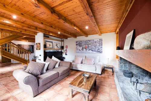 salón, chimenea, casa típica