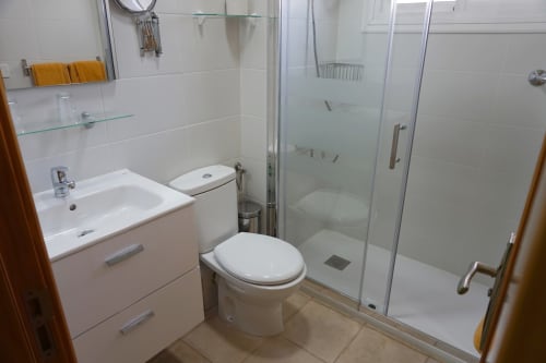 Apartamentos Ecuador | Hotel moderno con ubicación central en Canarias. Baratas y amplias. Piscina sol y playas azules.
