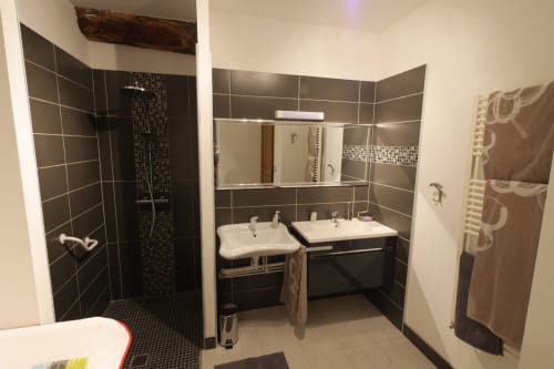 week-end en famille avec salle de bain spacieuse