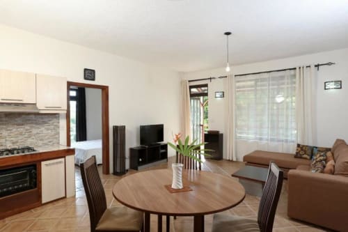 Joubarbe Résidence - Location de vacances 4 personnes avec salon- Ile Maurice