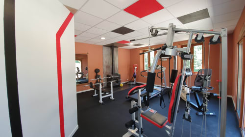 Salle de fitness du Domaine du Cardou – vue d’ensemble