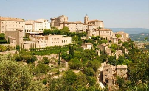 Visiter Venasque - Les Terrasses De La Roque Alric