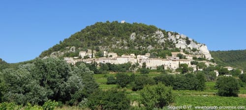 Visiter Seguret - Les Terrasses De La Roque Alric
