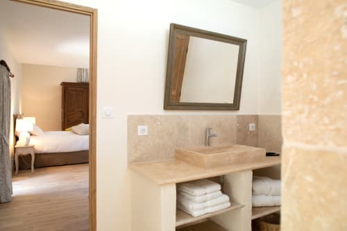Chambre Louise - L'Hôte Antique - Pichanges - salle de bain 