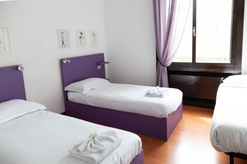 B&B I Salici | camera matrimoniale, accessibile ai disabili, con balcone, colazione inclusa, servizio vigilanza, catering a domicilio, ristoranti convenzionati, servizi infermieristici.