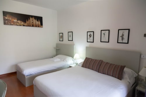 B&B I Salici | camera matrimoniale, accessibile ai disabili, con balcone, colazione inclusa, servizio vigilanza, catering a domicilio, ristoranti convenzionati, servizi infermieristici.