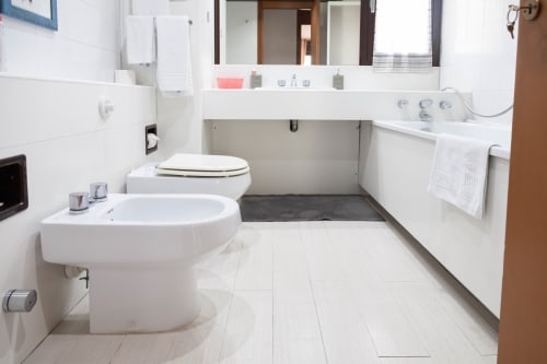 B&B I Salici | camera matrimoniale, accessibile ai disabili, con balcone, colazione inclusa, servizio vigilanza, catering a domicilio, ristoranti convenzionati, servizi infermieristici.