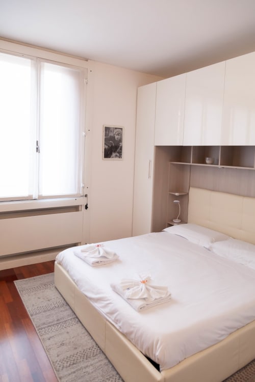 B&B I Salici | camera matrimoniale, accessibile ai disabili, con balcone, colazione inclusa, servizio vigilanza, catering a domicilio, ristoranti convenzionati, servizi infermieristici.