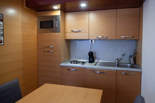 B&B I Salici | camera matrimoniale, accessibile ai disabili, con balcone, colazione inclusa, servizio vigilanza, catering a domicilio, ristoranti convenzionati, servizi infermieristici.