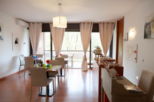 B&B I Salici | camere a Milano 3, camere a Rozzano, camere a Basiglio, camere vicino ospedale Humanitas, B&B vicino ospedale Humanitas, B&B vicino Forum Assago, B&B vicino Banca Mediolanum, servizio transfer aeroporto, navetta ospedale, sconti ristoranti e pizzerie.