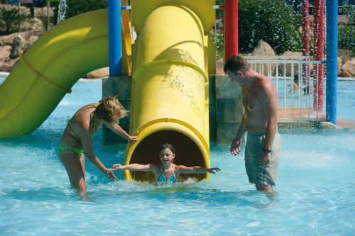 Aqualand Monteux - parc d'attraction Vaucluse - Les Terrasses De La Roque Alric