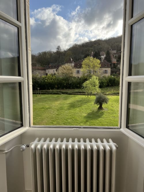 Noubar - Chambre d'hôtes 2 personnes vue jardin - Saint Cirque Lapopie 