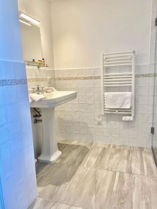 Noubar - Chambre d'hôtes avec sdb privée - Cénevières - Lot