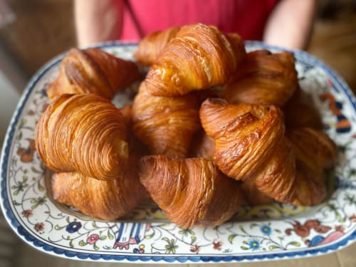 Noubar - Chambres avec petit déjeuner maison - Cénevières - Lot - noubar yessayan - croissant king - st cirq Lapopie - french bed & breakfast