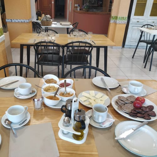 Fonda Toldrà - restaurante tipico, Ulldemolins, Cataluña, España