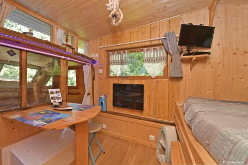 Chambre double, hébergement insolite, La verdine, roulotte, hébergements, Aisne.
