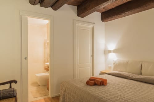 Eleonora | Corte Capomazza Apartments Naples, 3 people, double bed, single bed, living room, kitchen, private bathroom, shower, 2 floors, triple, whirlpool shower