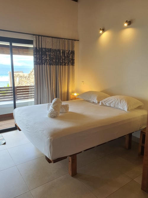double room with view, moorea lodge, Tahiti