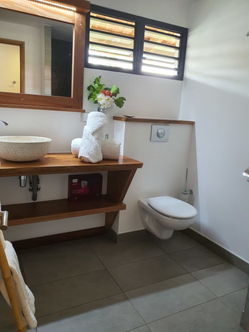 Bathroom, FARE ATAU - MOOREA LODGE, moorea lodge, Tahiti
