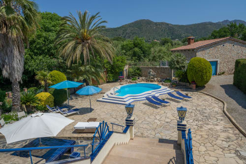 Piscina y jardín - Paó Blau - Encantadora pensión rural con piscina en Pau, Cataluña