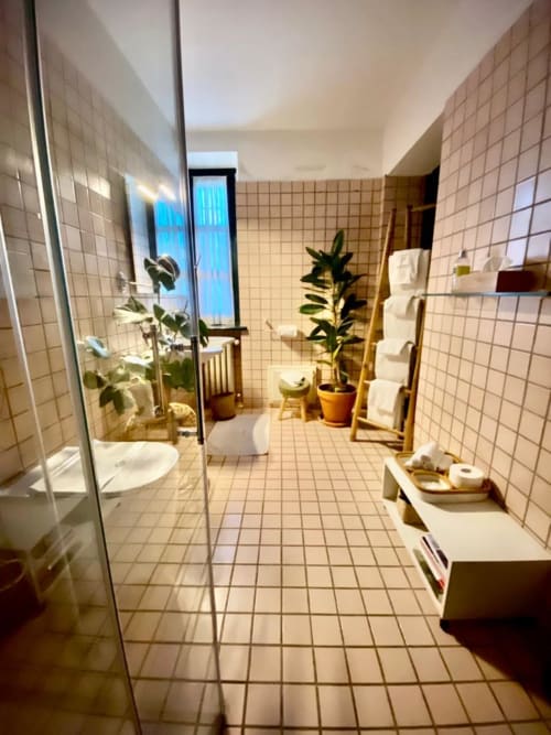 La Fornace di Alessandria | monolocale con divano letto, bagno privato, vista giardino, luce naturale, relax, Tv con Netflix e Amazon, Wifi dentro e fuori, Nespresso, snack, bevande, the, asciugamani, ciabatte. Parcheggio.