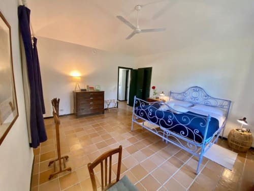 La Fornace di Alessandria | Appartamento con letto matrimoniale, bagno privato, vista giardino, luce naturale, relax, Tv con Netflix e Amazon, Wifi dentro e fuori, Nespresso, snack, bevande, the, asciugamani, ciabatte. Parcheggio.