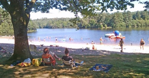 Lac de Feyt - que visiter Corrèze - Chalets de la Vialette