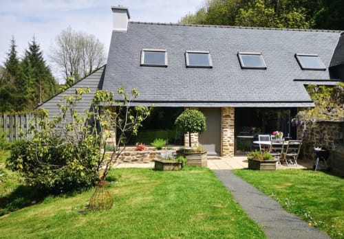 LA RIVIERE, Un gîte à l'abri des regards