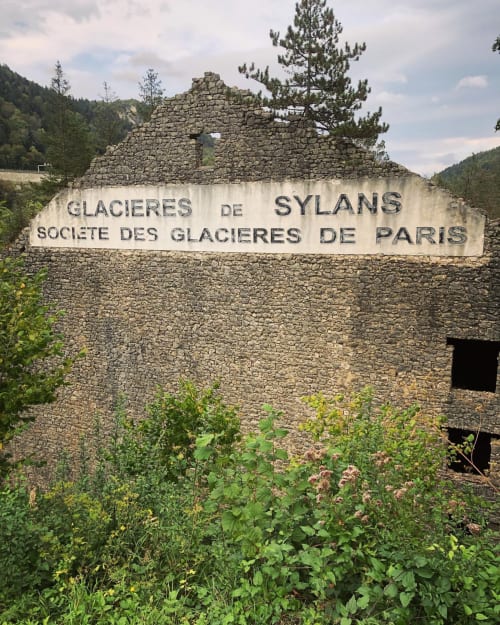 un peu d'histoire les glacières de Sylans 