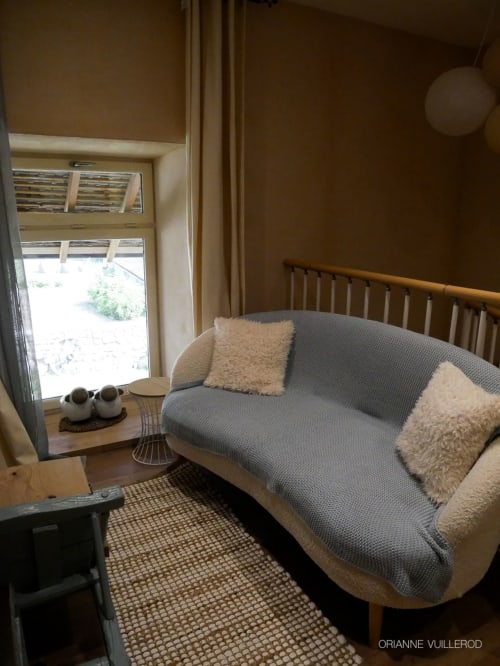 coin canapé-la-bulle-de-josephine-chambre-a l'etage.lepasdemoineau