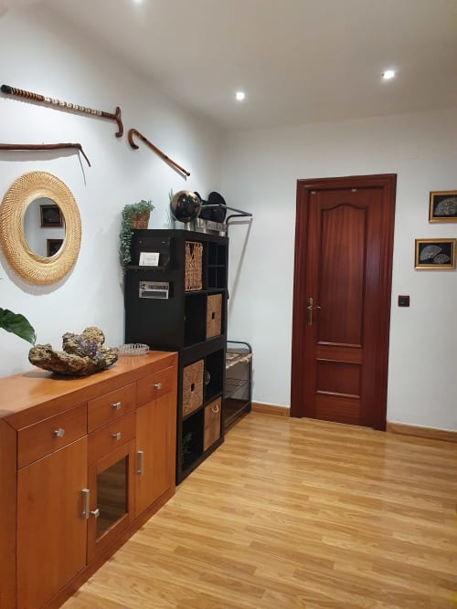 Habitaciones de gran calidad con vistas, el alojamiento ideal para grupos de amigos, parejas y familias. Le esperan la calidez y la relajación, así como unas vacaciones en un lugar rodeado por la historia y las actividades naturales.