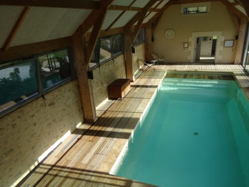 Domaine de Bel Etre - gite Indre - location gîtes équipés - jardin terrasse et piscine intérieure - spa 