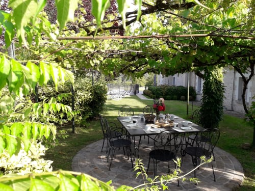    Domaine de Bel Etre - gite Indre - location gîtes équipés - jardin terrasse et piscine intérieure - spa 