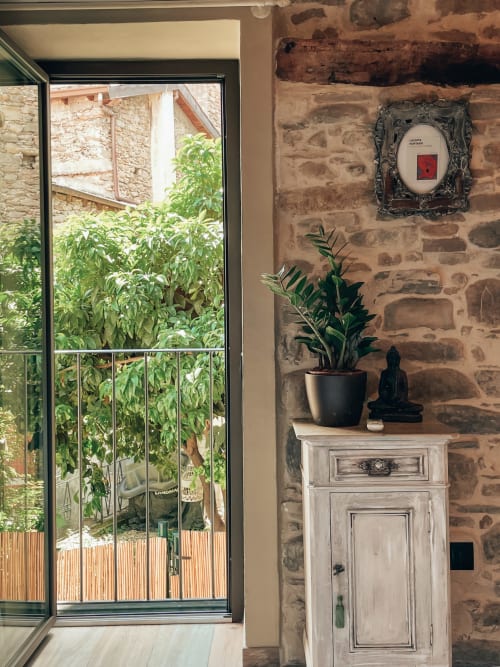 Taure | Talking Stones B&B Dolceacqua, Liguria, Suite, hydromassage, double bed, garden view, air conditioning, bath, double room