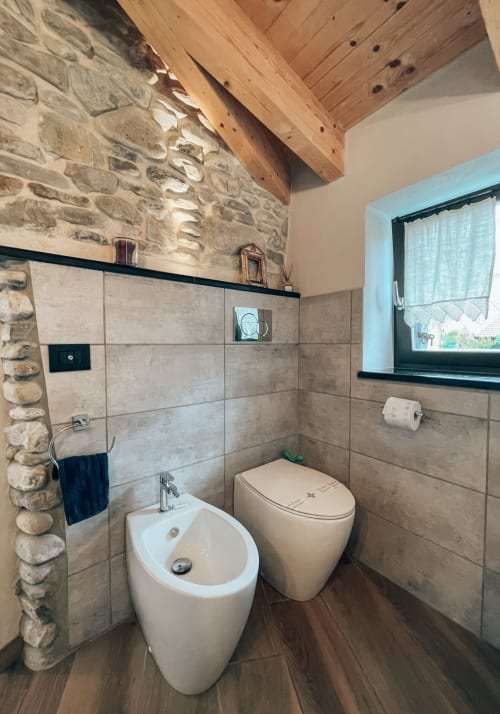 Castello | Talking Stones B&B Dolceacqua, Liguria, Suite, hydromassage, double bed, garden view, air conditioning, bath, double room, castle view