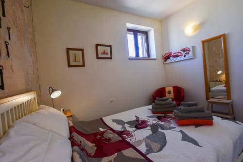 Mela | Apartment for 4, Masseria Giulio, Holiday Apartments Francavilla Fontana, Puglia, swimming pool, garden, private bathroom, double bed, sofa bed