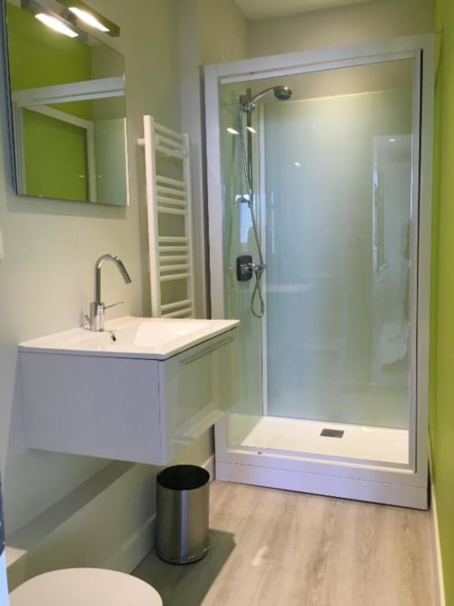 Gîte Porte Saint Martin - Location meublée avec douche - Châteauroux