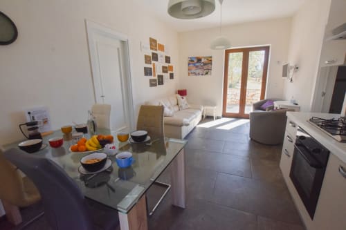 Gelso | Apartment for 4, Masseria Giulio, Holiday Apartments Francavilla Fontana, Puglia, swimming pool, garden, private bathroom, king bed, single beds