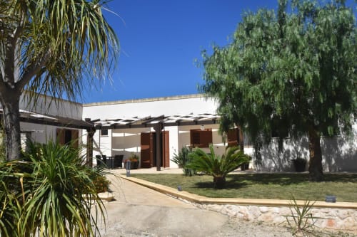 Gelso | Apartment for 4, Masseria Giulio, Holiday Apartments Francavilla Fontana, Puglia, swimming pool, garden, private bathroom, king bed, single beds