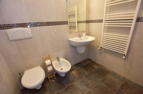 Fico | Apartment for 4, Masseria Giulio, Holiday Apartments Francavilla Fontana, Puglia, swimming pool, garden, private bathroom, king bed, single beds
