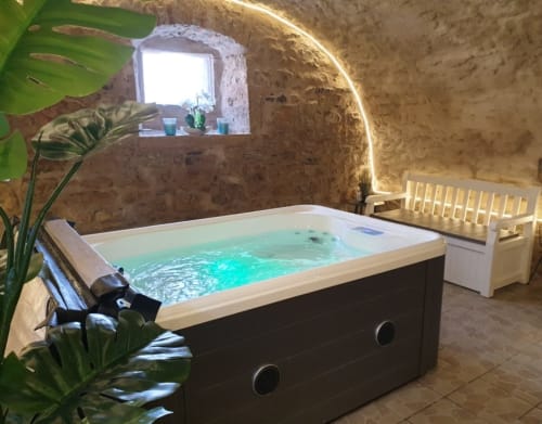 SPA, Jacuzzi, Equi-lodges, ungewöhnliche Unterkünfte, Zimmer, Fraisnes-en-saintois,Meurthe-et-Moselle, Grand Est.