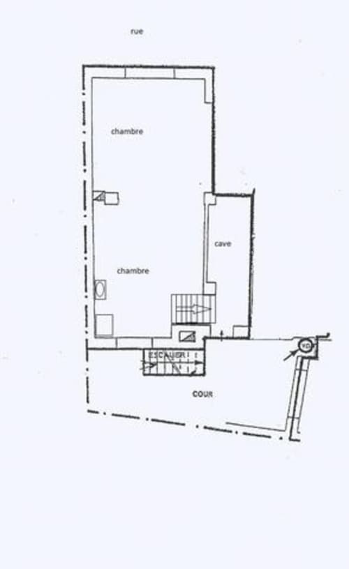 R appartements - Strasbourg - location d'appartements- Appartement Orangerie Cosy- meublés de tourisme Strasbourg- appartement T4- cuisine équipée- véranda- verrière- four- plaques électriques- cuisine ouverte- appartement lumineux- grandes fenêtres- plan appartement- 
