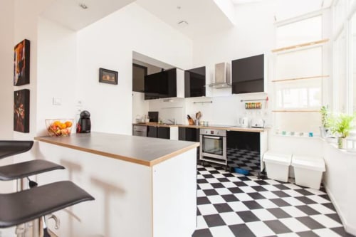 Appartement Cosy Orangerie est un appartement de tourisme qui peut accueillir jusqu'à 6 personnes à Strasbourg avec sa cuisine ouverte et équipée. 