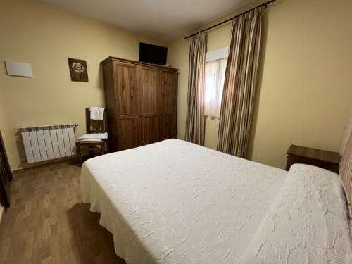 Habitación económica - Hostal la Colmena | Ávila