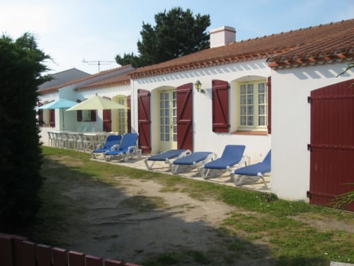 terrasse vue jardin gîte les salines Noirmoutier en L île