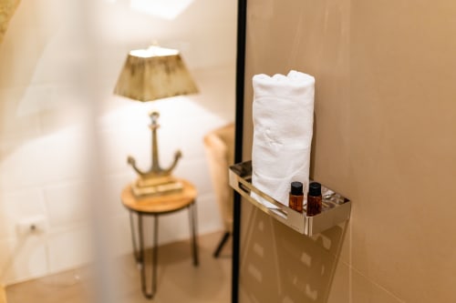 Ampia camera matrimoniale, B&B A C-Caste | Monopoli, Puglia