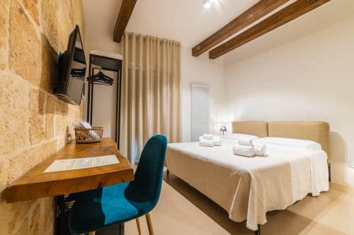 Camera matrimoniale balcone, B&B A C-Caste | Monopoli, Puglia